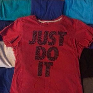 Nike Women’s Shirt